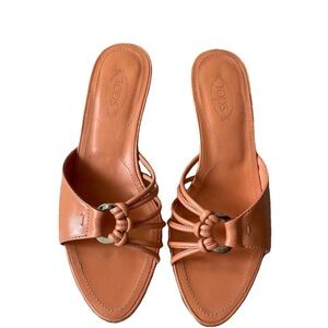 Tod's Women's Salmon Orange Leather Mules